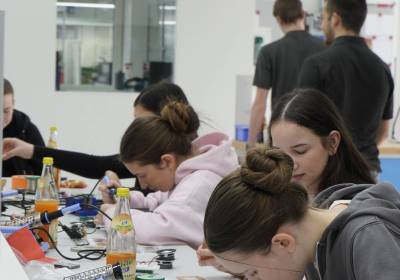 Mechatroniker_Workshop_2_01.04.2025_original_copy_1_copy_1