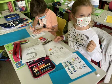 Grundschüler im Fußballfieber