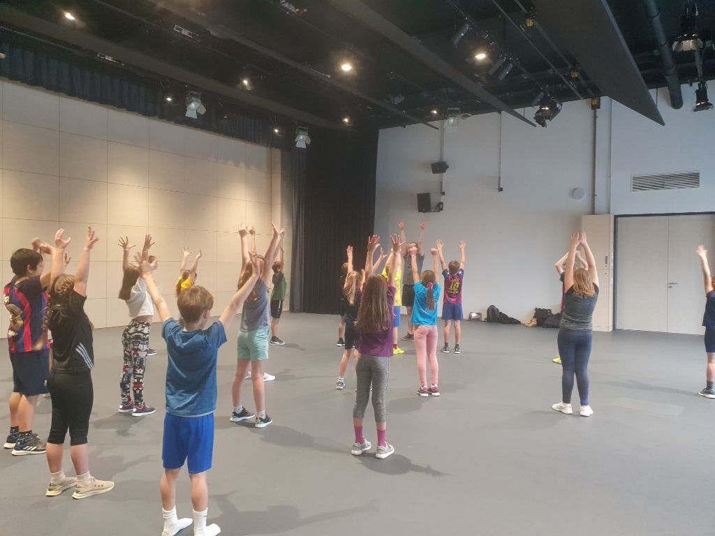 Tanzaktion der Klasse 4 mit dem Danceloft