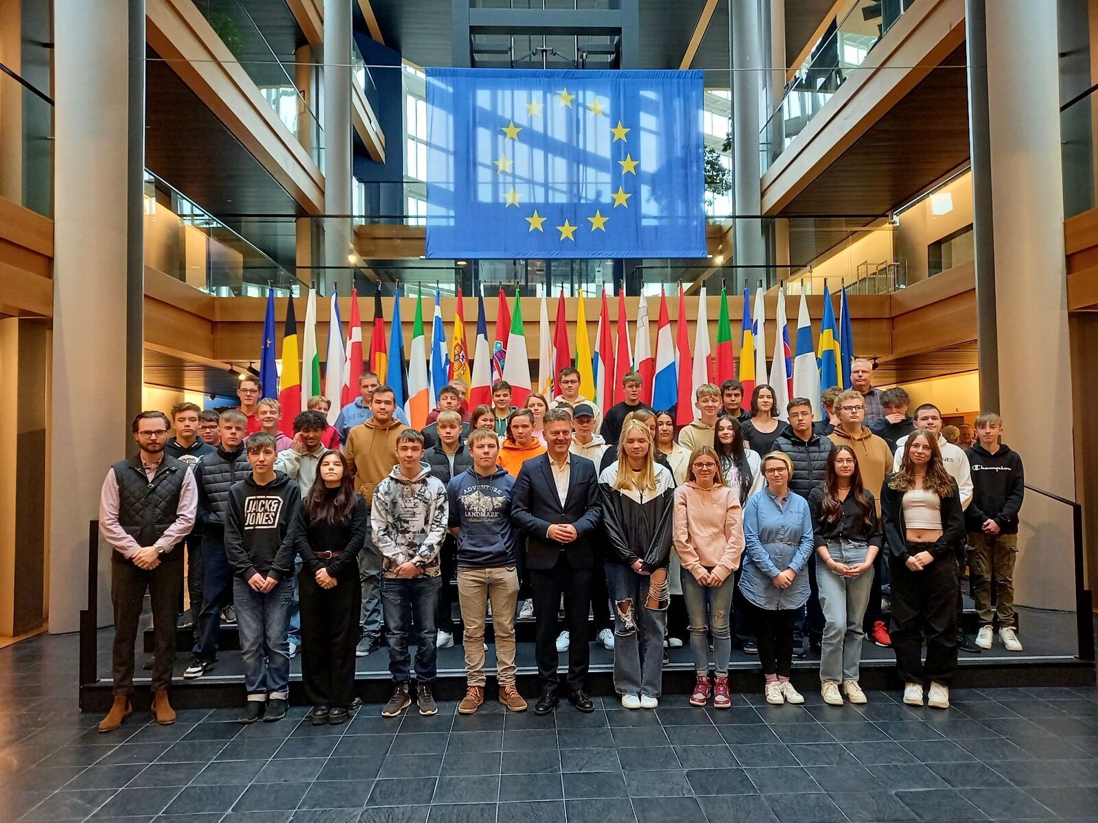 Gruppenbild KS 9 Europaparlament